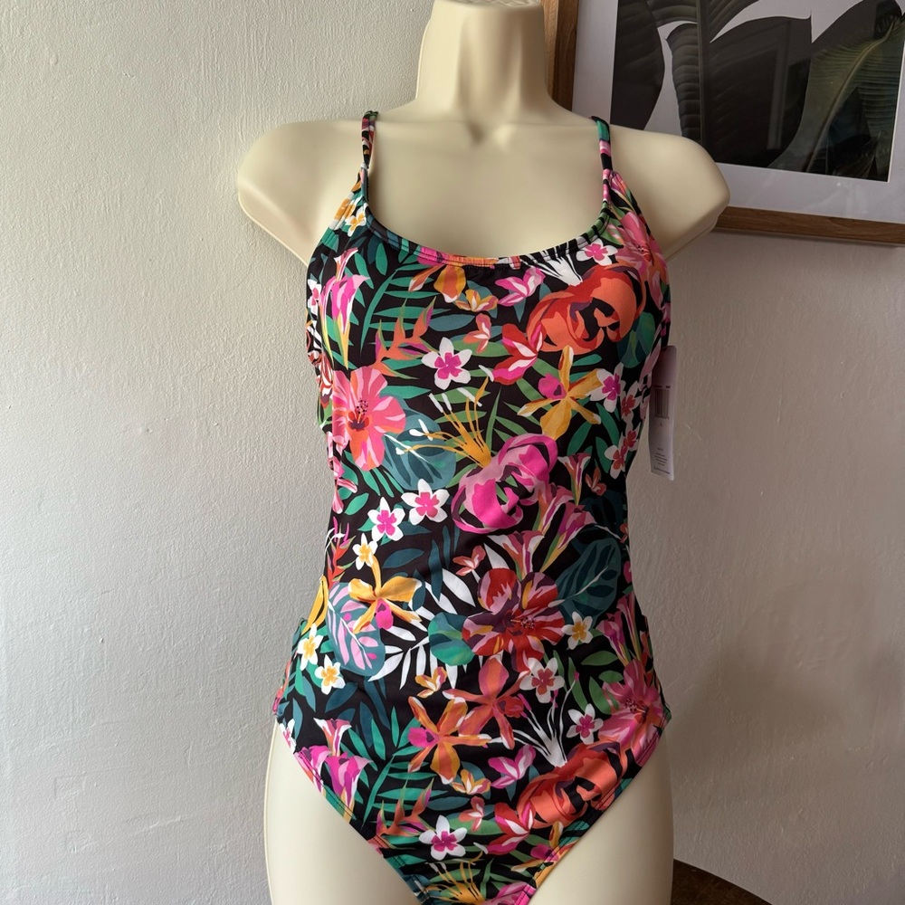 Hurley Fiji Fantasy NWT